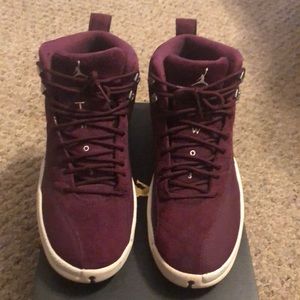 Jordan 12 Bordeaux suede size 9
